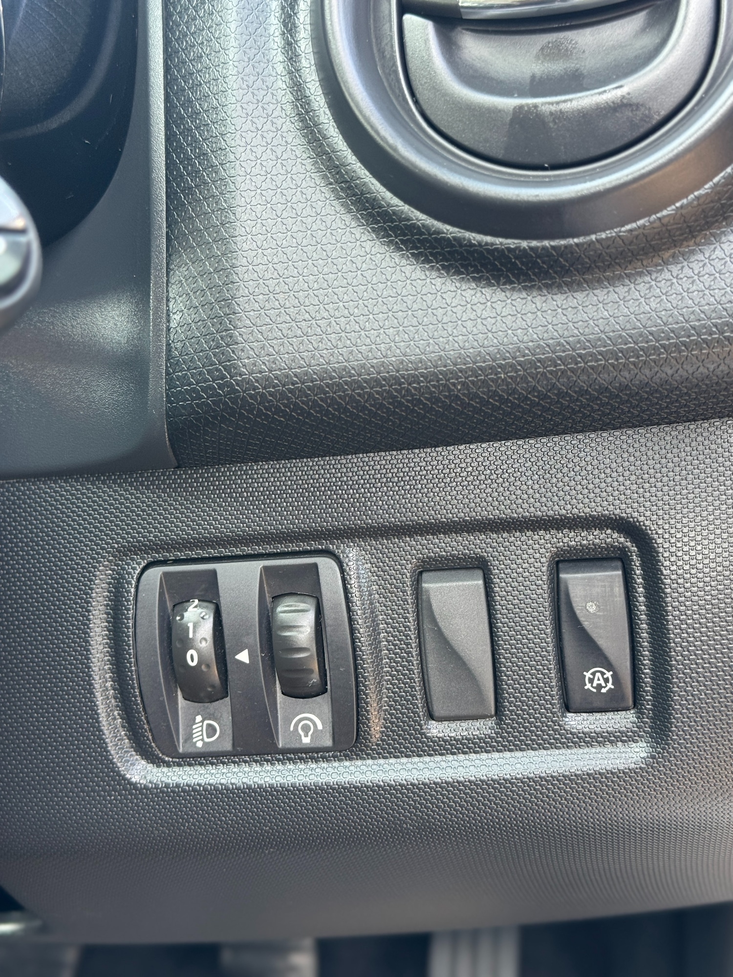 Used Renault Clio 2014 for sale - 77019184: Photo 44