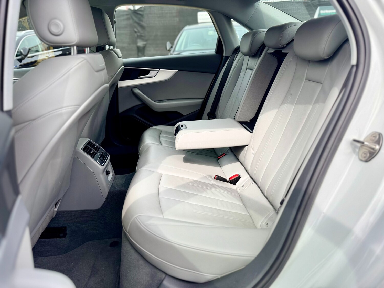 Used Audi A4 2019 for sale - 77298446: Photo 46