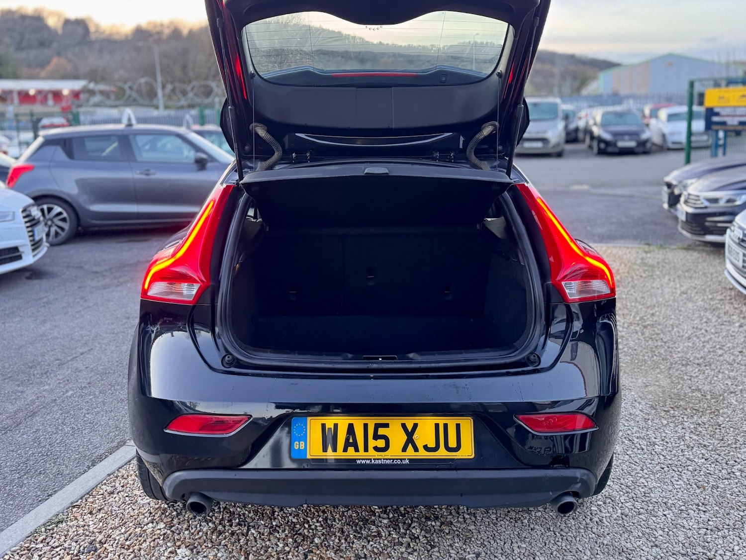 Used Volvo V40 2015 for sale - 76859606: Photo 20