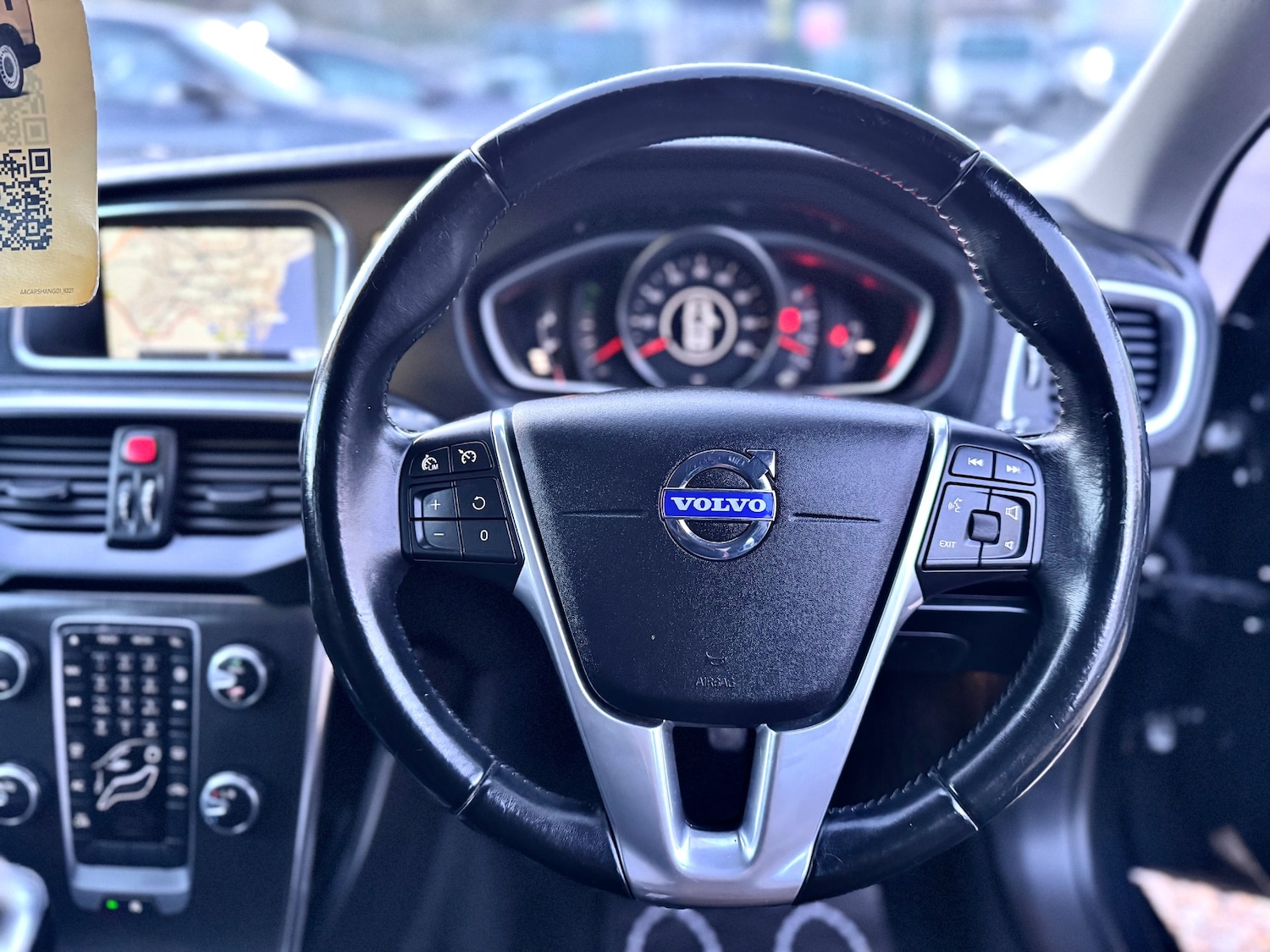 Used Volvo V40 2015 for sale - 76859606: Photo 28