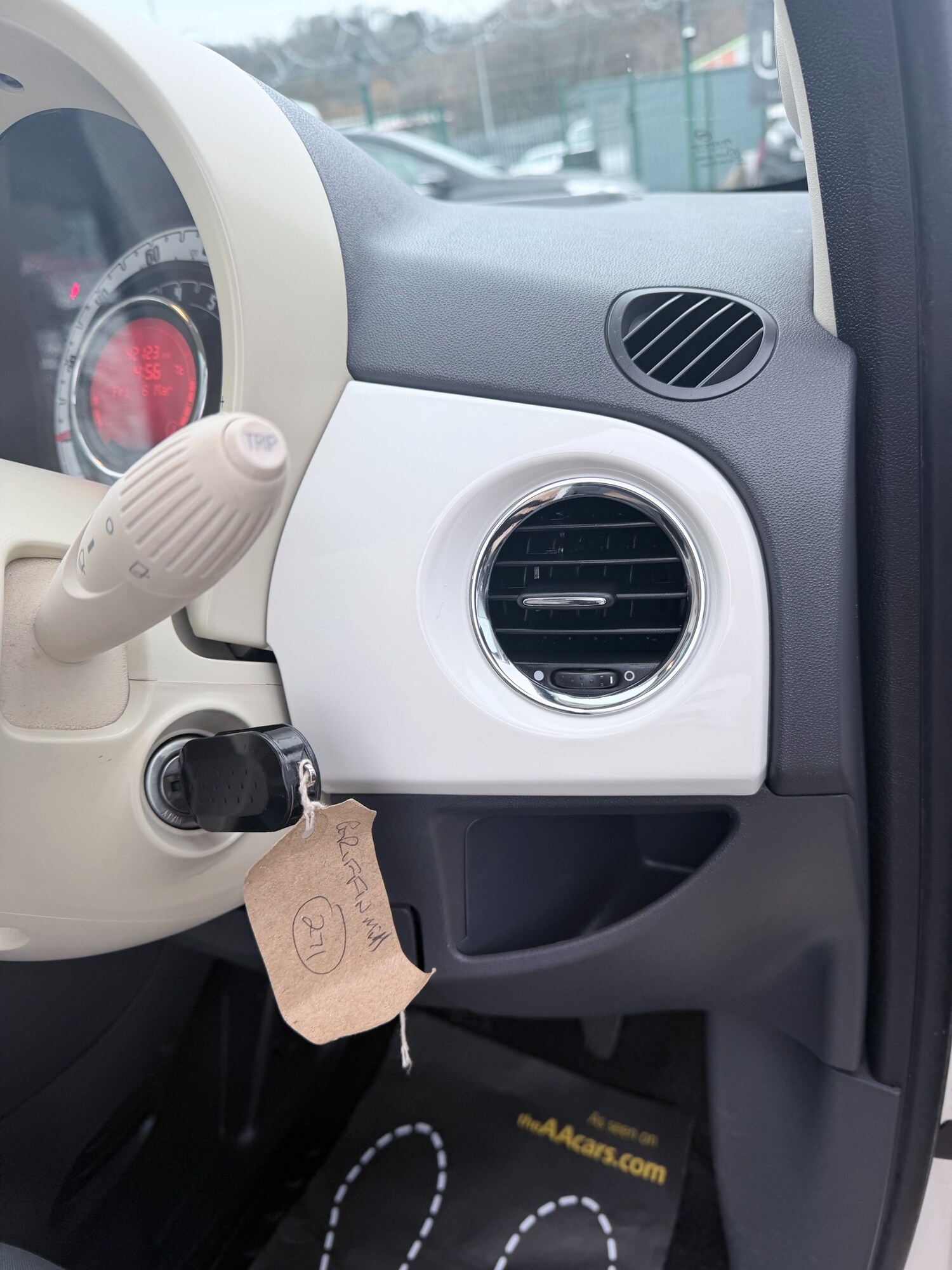 Used Fiat 500 2011 for sale - 77984068: Photo 24