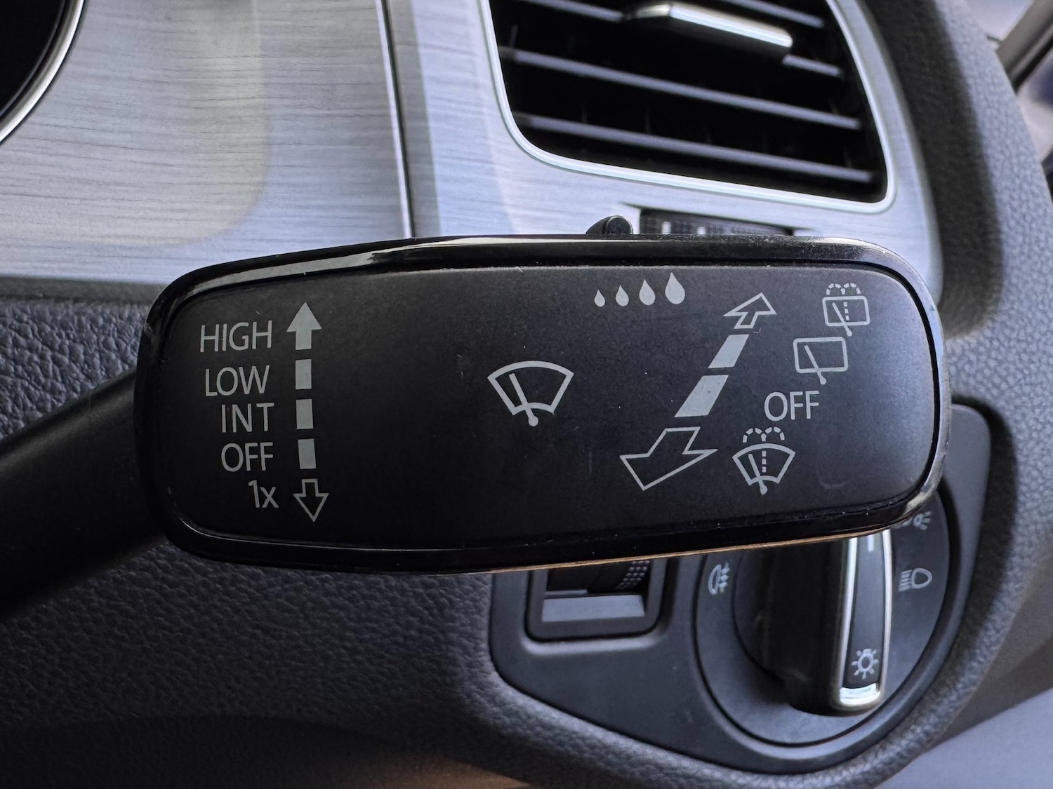 Used Volkswagen Golf 2015 for sale - 76763340: Photo 31