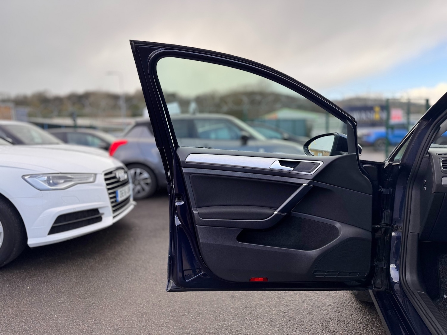 Used Volkswagen Golf 2015 for sale - 76763340: Photo 42