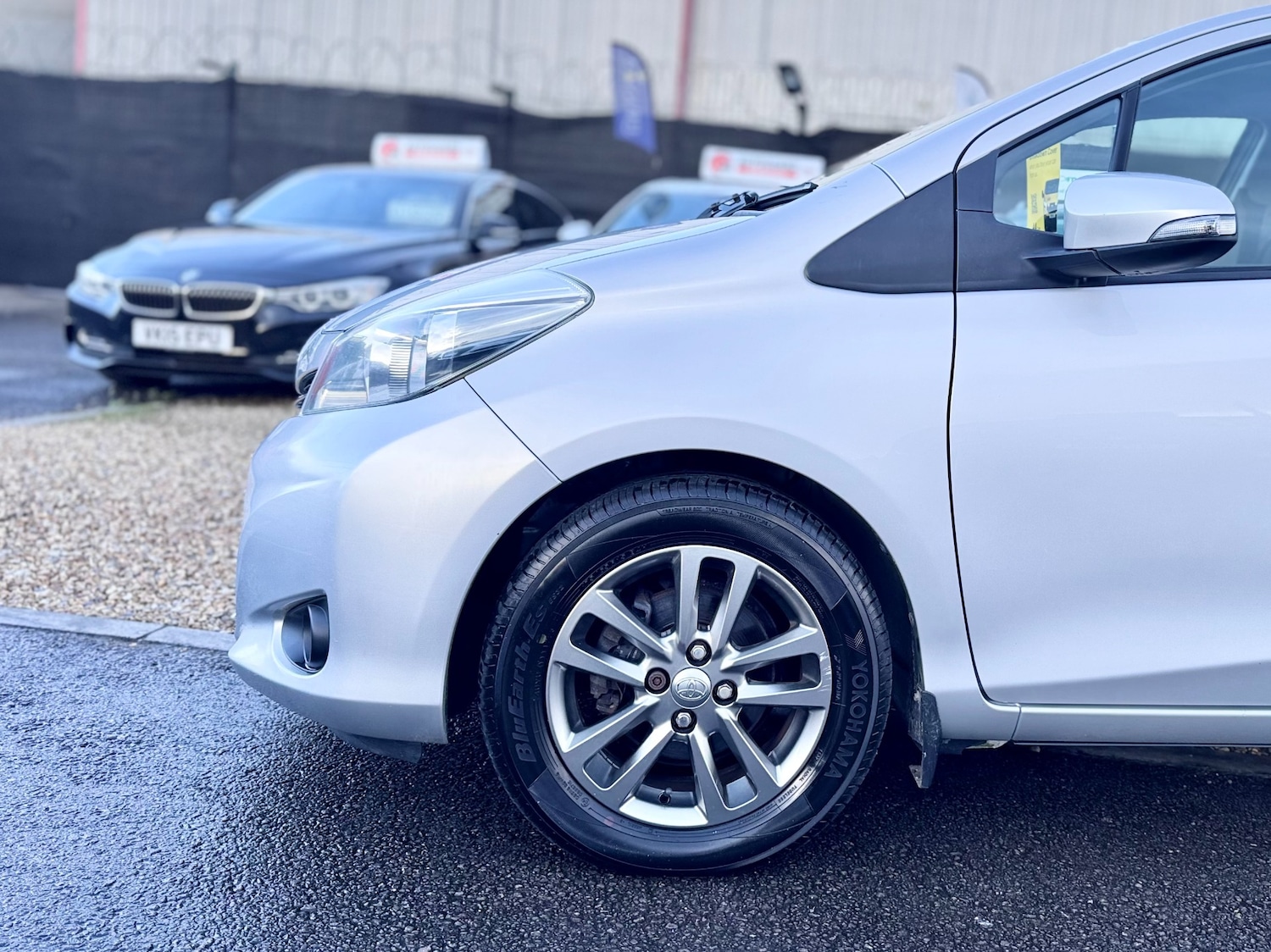Used Toyota Yaris 2014 for sale - 77404847: Photo 24