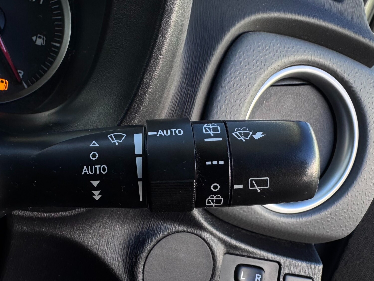 Used Toyota Yaris 2014 for sale - 77404847: Photo 32