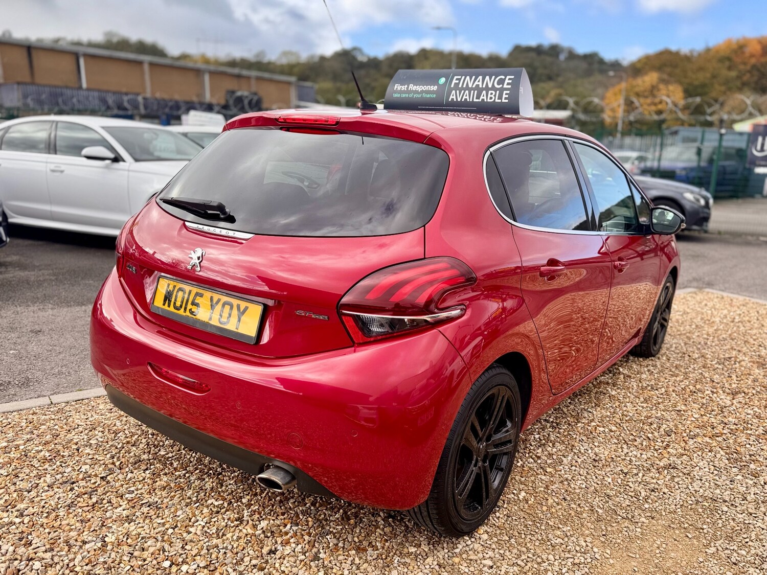 Used Peugeot 208 2015 for sale - 77640177: Photo 15