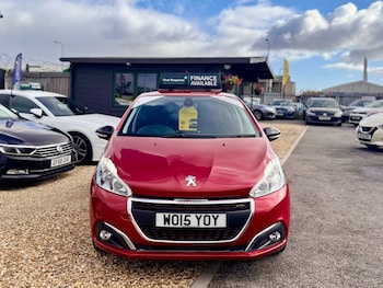 Used Peugeot 208 2015 for sale - 77640177: Photo