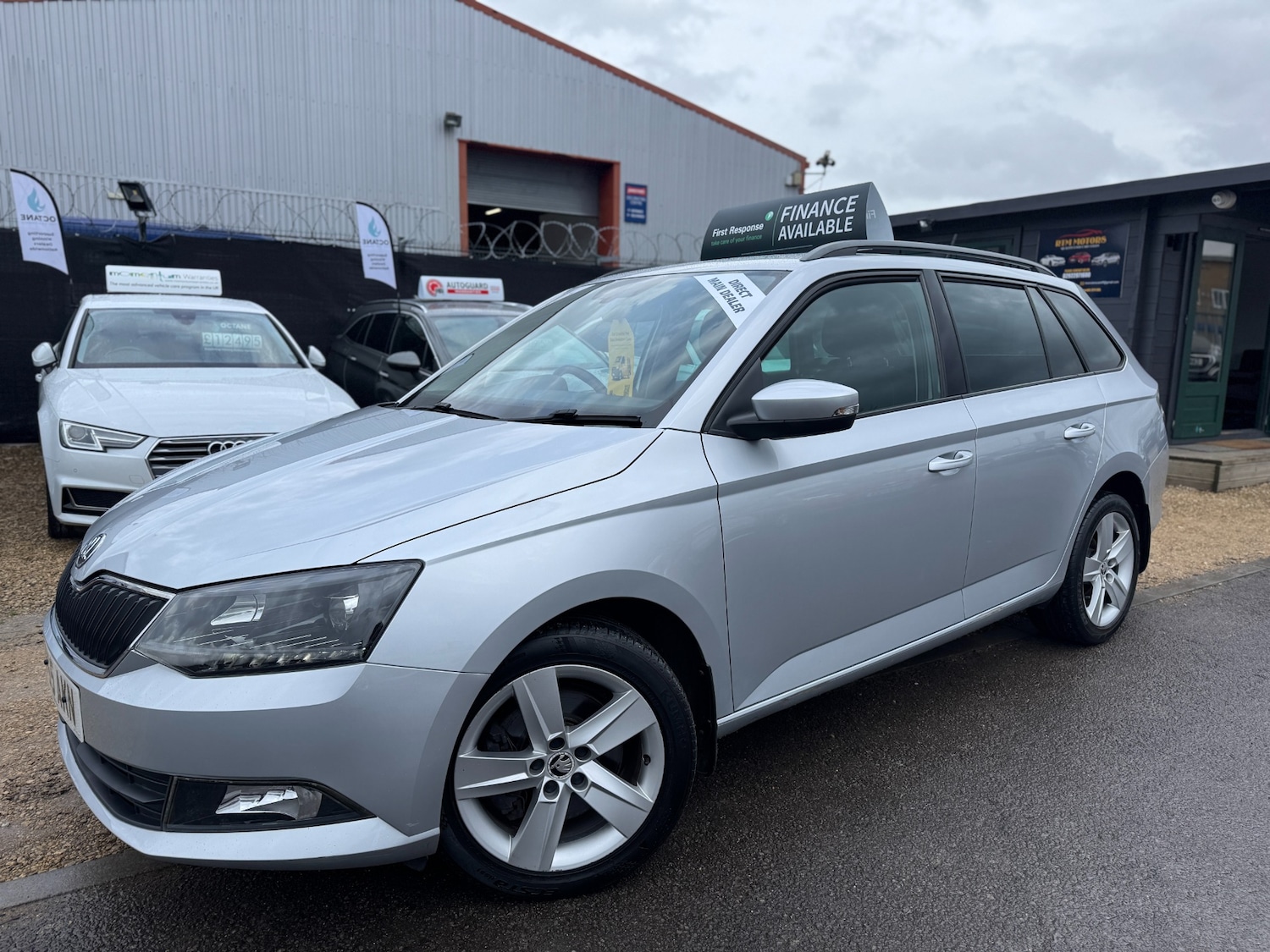 Used Skoda Fabia 2015 for sale - 76159696: Photo 3
