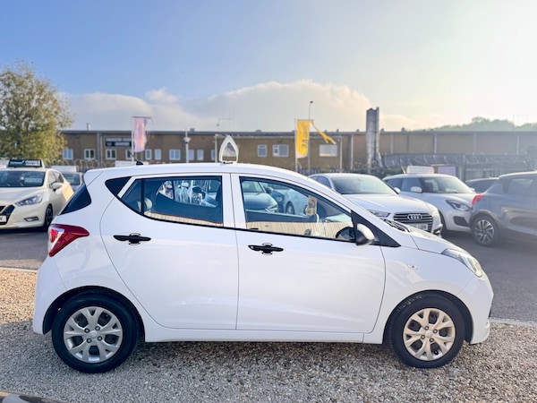 Used Hyundai i10 2016 for sale - 76302514: Photo 13