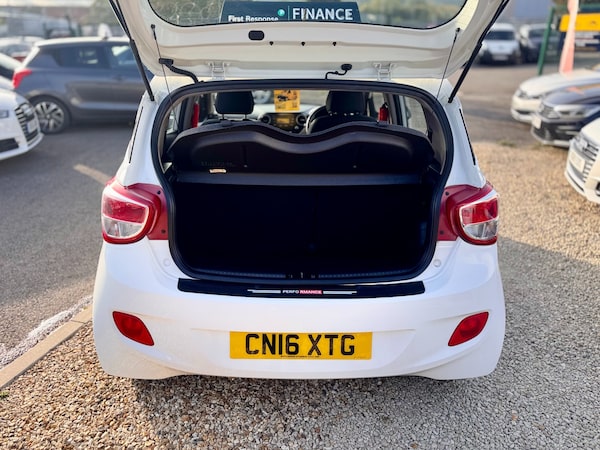 Used Hyundai i10 2016 for sale - 76302514: Photo 20