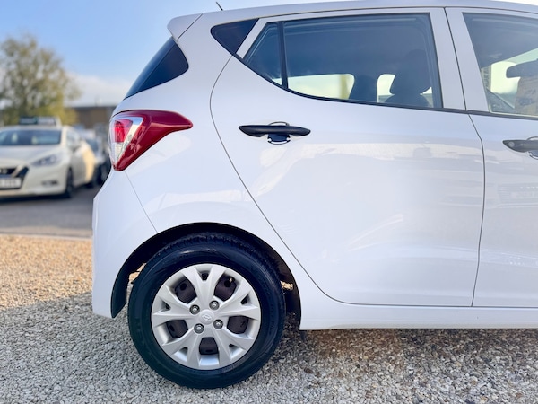 Used Hyundai i10 2016 for sale - 76302514: Photo 22