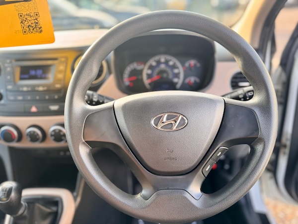 Used Hyundai i10 2016 for sale - 76302514: Photo 28