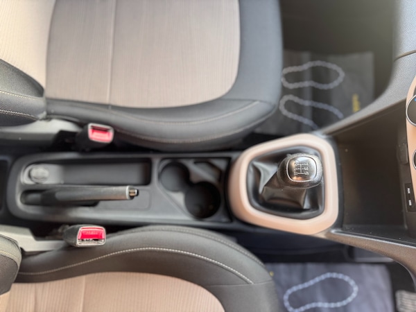 Used Hyundai i10 2016 for sale - 76302514: Photo 32