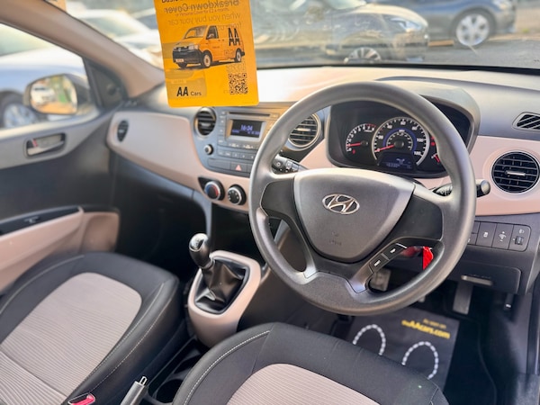 Used Hyundai i10 2016 for sale - 76302514: Photo 33