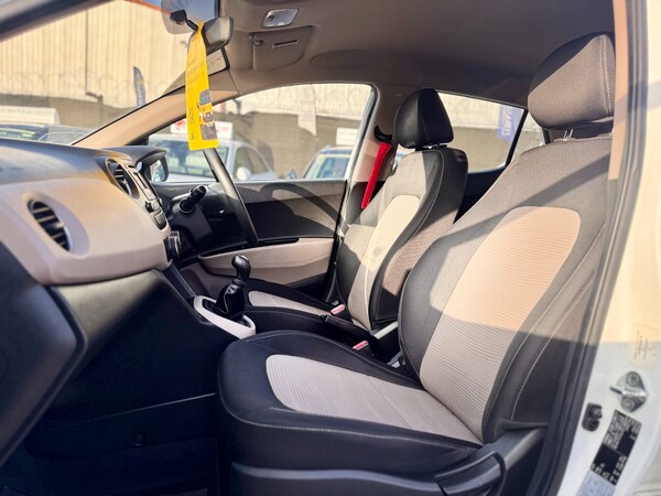 Used Hyundai i10 2016 for sale - 76302514: Photo 39
