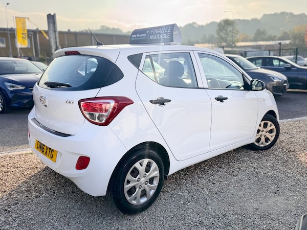 Used Hyundai i10 2016 for sale - 76302514: Photo 5