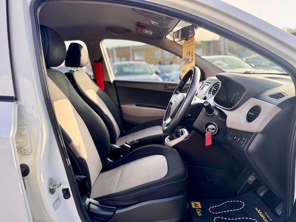Used Hyundai i10 2016 for sale - 76302514: Photo 9