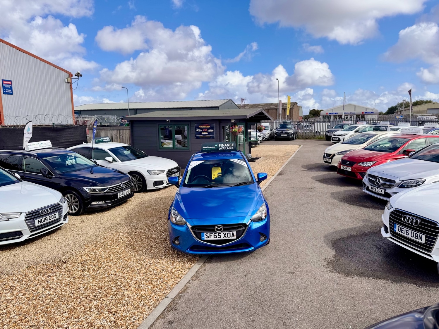 Used Mazda Mazda2 2015 for sale - 76859300: Photo 52