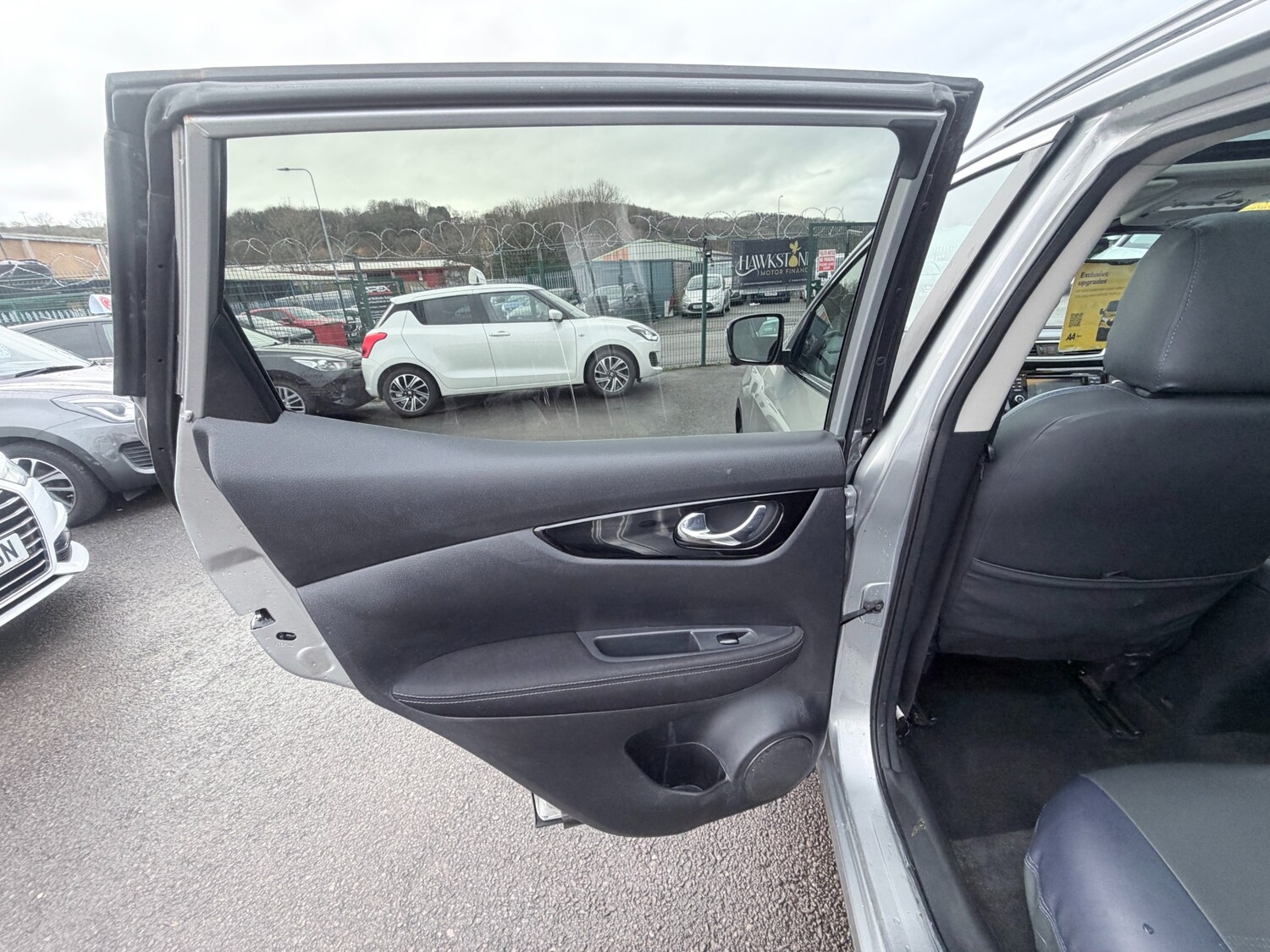 Used Nissan Qashqai 2017 for sale - 77760921: Photo 44