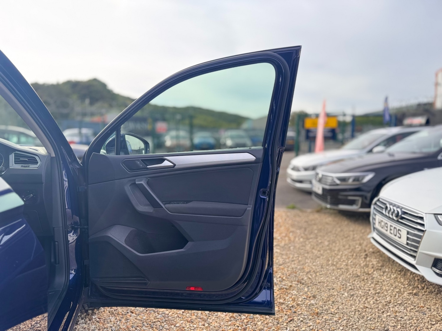 Used Volkswagen Tiguan 2019 for sale - 76600064: Photo 25