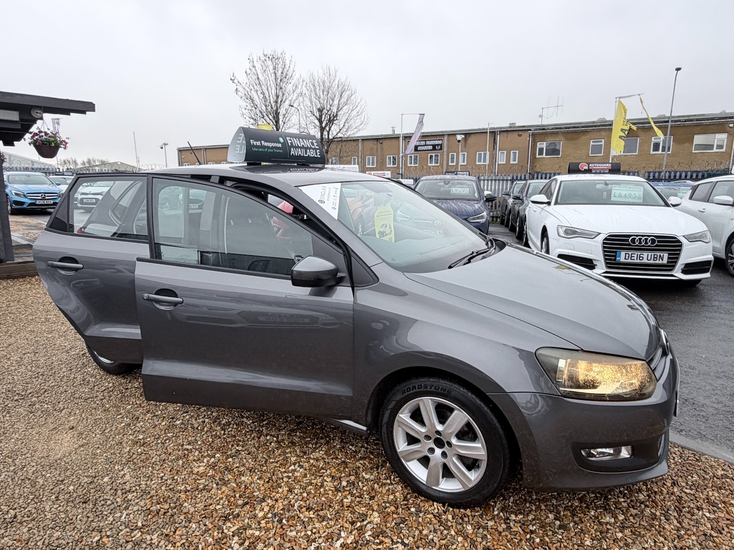 Used Volkswagen Polo 2011 for sale - 77223026: Photo 37