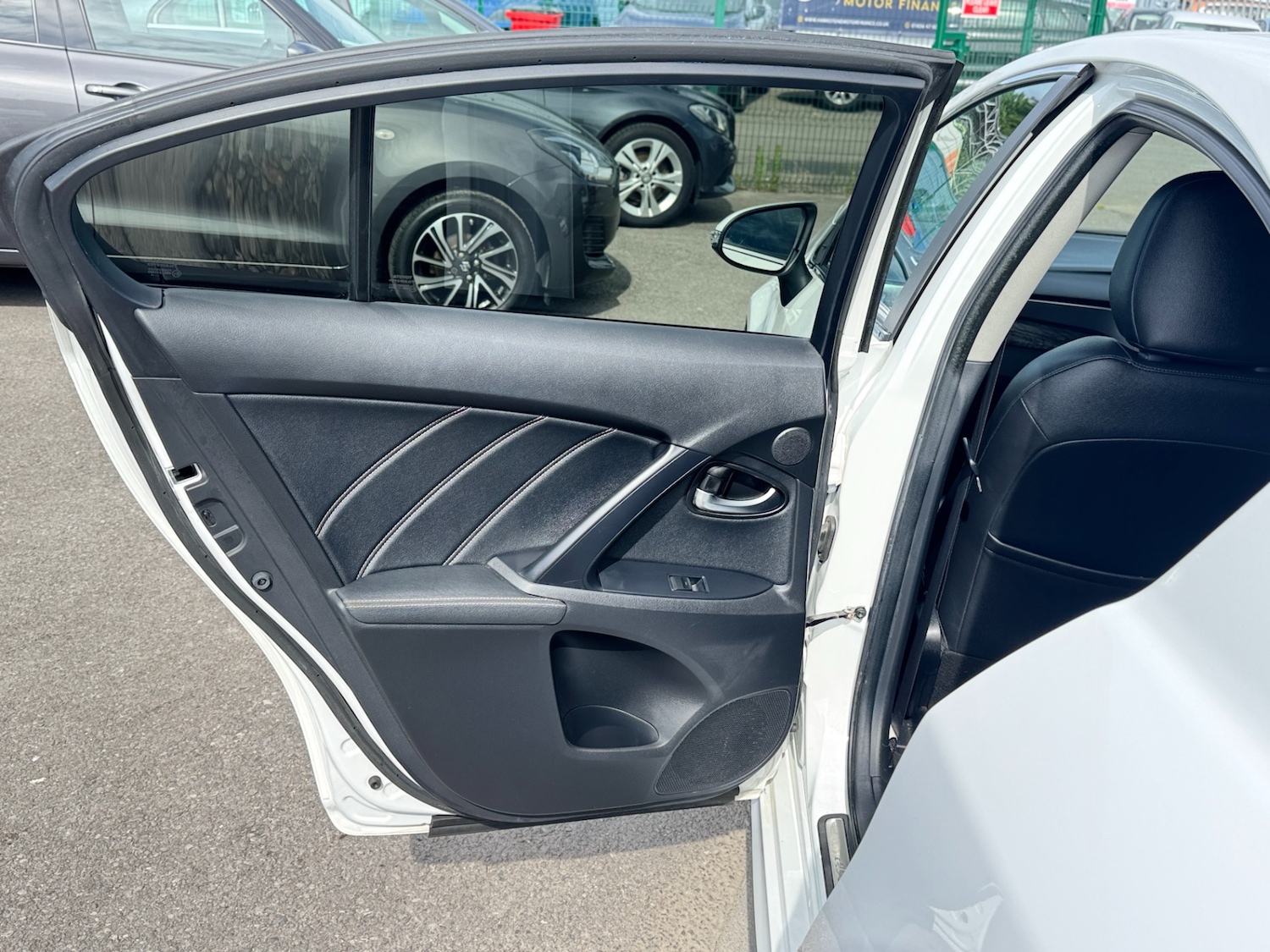 Used Toyota Avensis 2015 for sale - 76599689: Photo 26