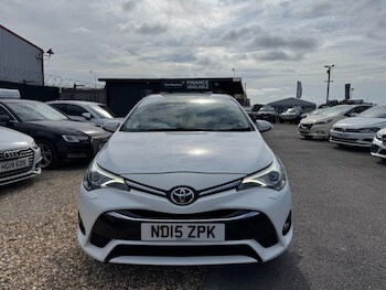 Used Toyota Avensis 2015 for sale - 76599689: Photo