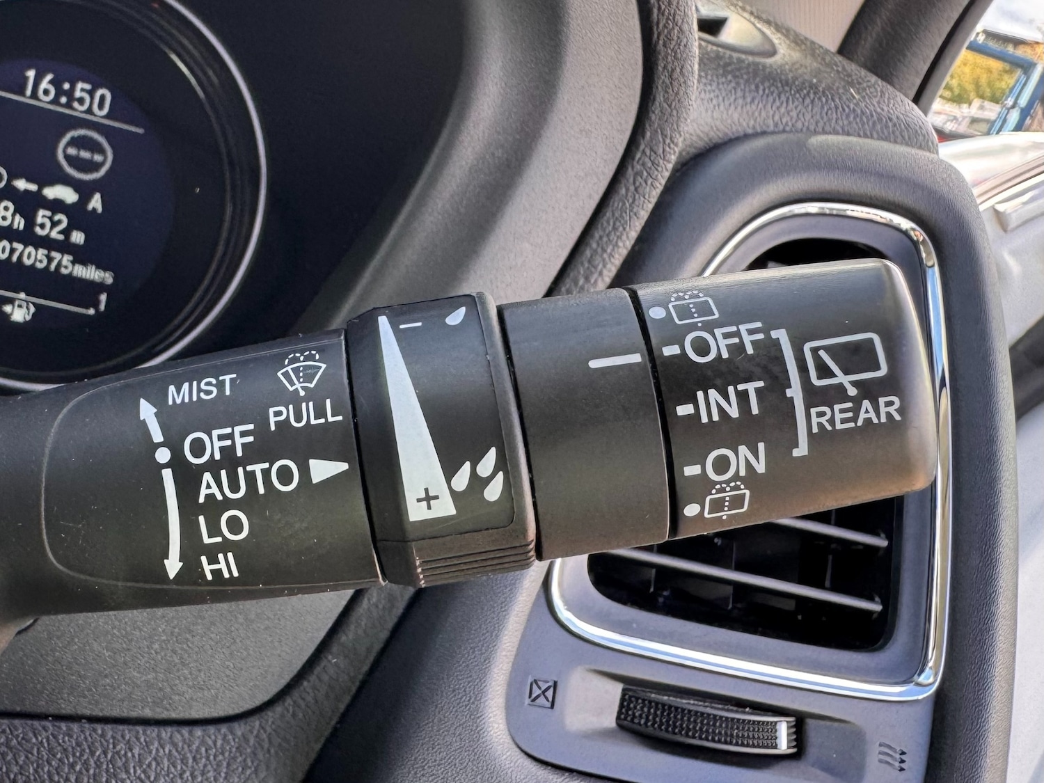 Used Honda HR-V 2017 for sale - 76957489: Photo 31