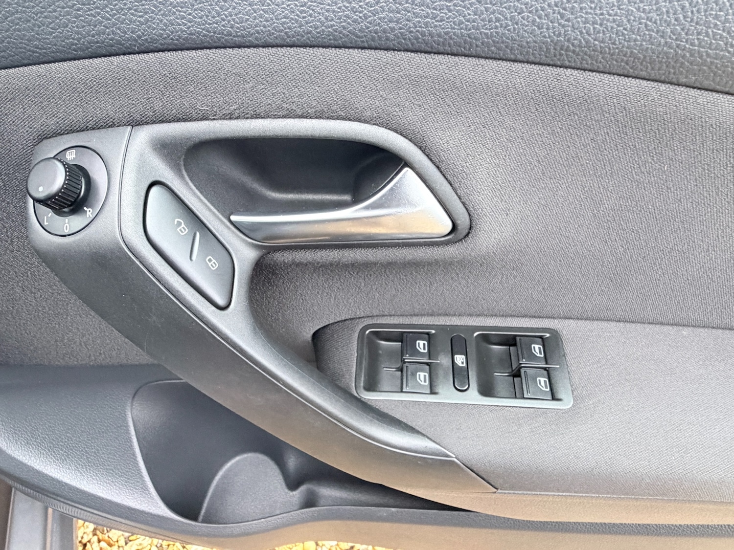 Used Volkswagen Polo 2011 for sale - 77147995: Photo 22