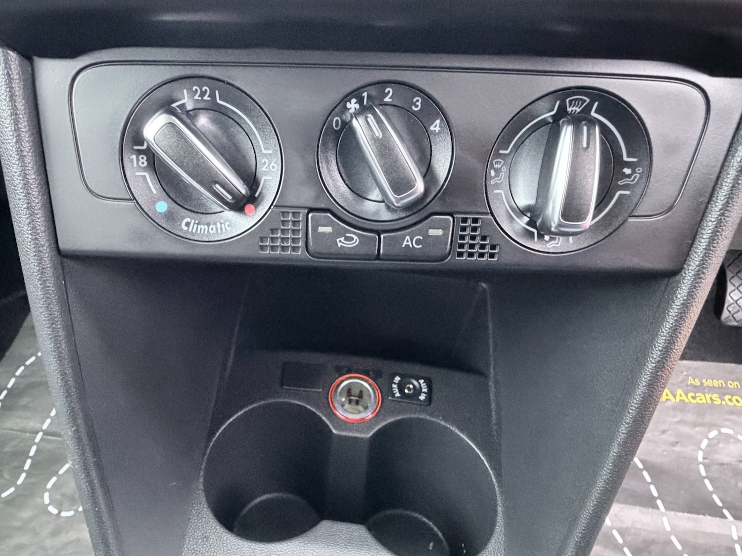 Used Volkswagen Polo 2011 for sale - 77147995: Photo 27