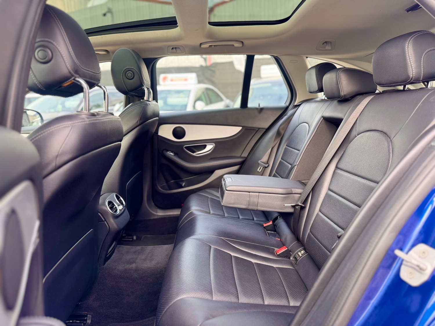 Used Mercedes-Benz C Class 2015 for sale - 77063517: Photo 42