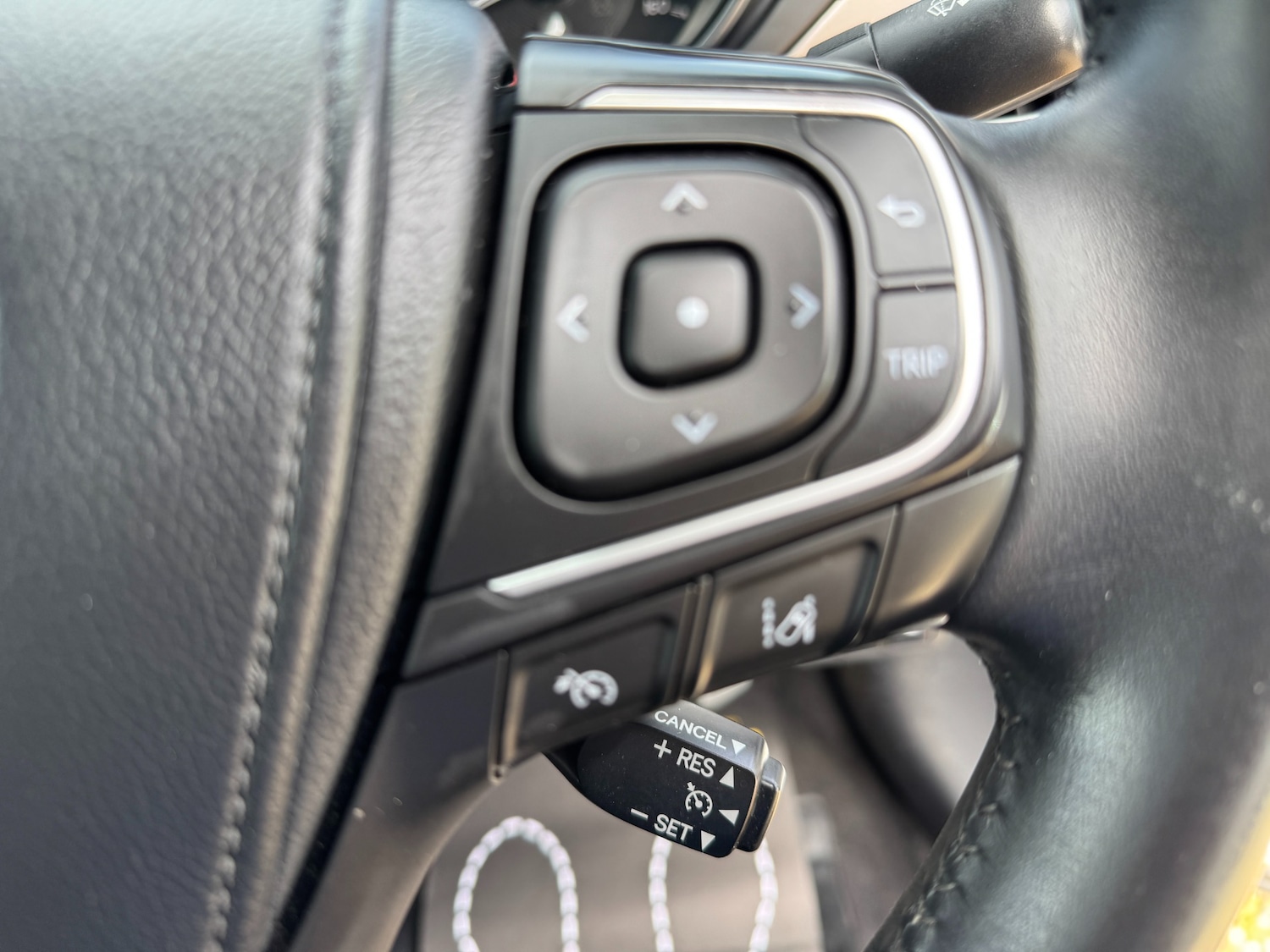 Used Toyota Avensis 2015 for sale - 77168585: Photo 18