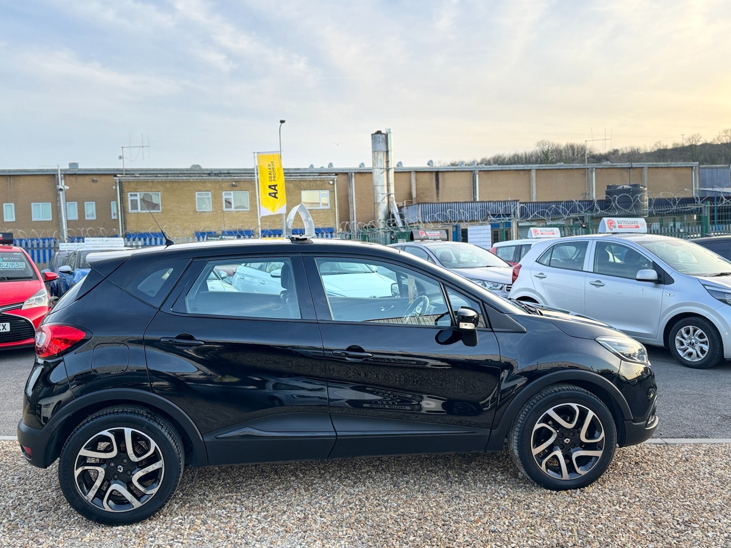 Used Renault Captur 2016 for sale - 76422412: Photo 11