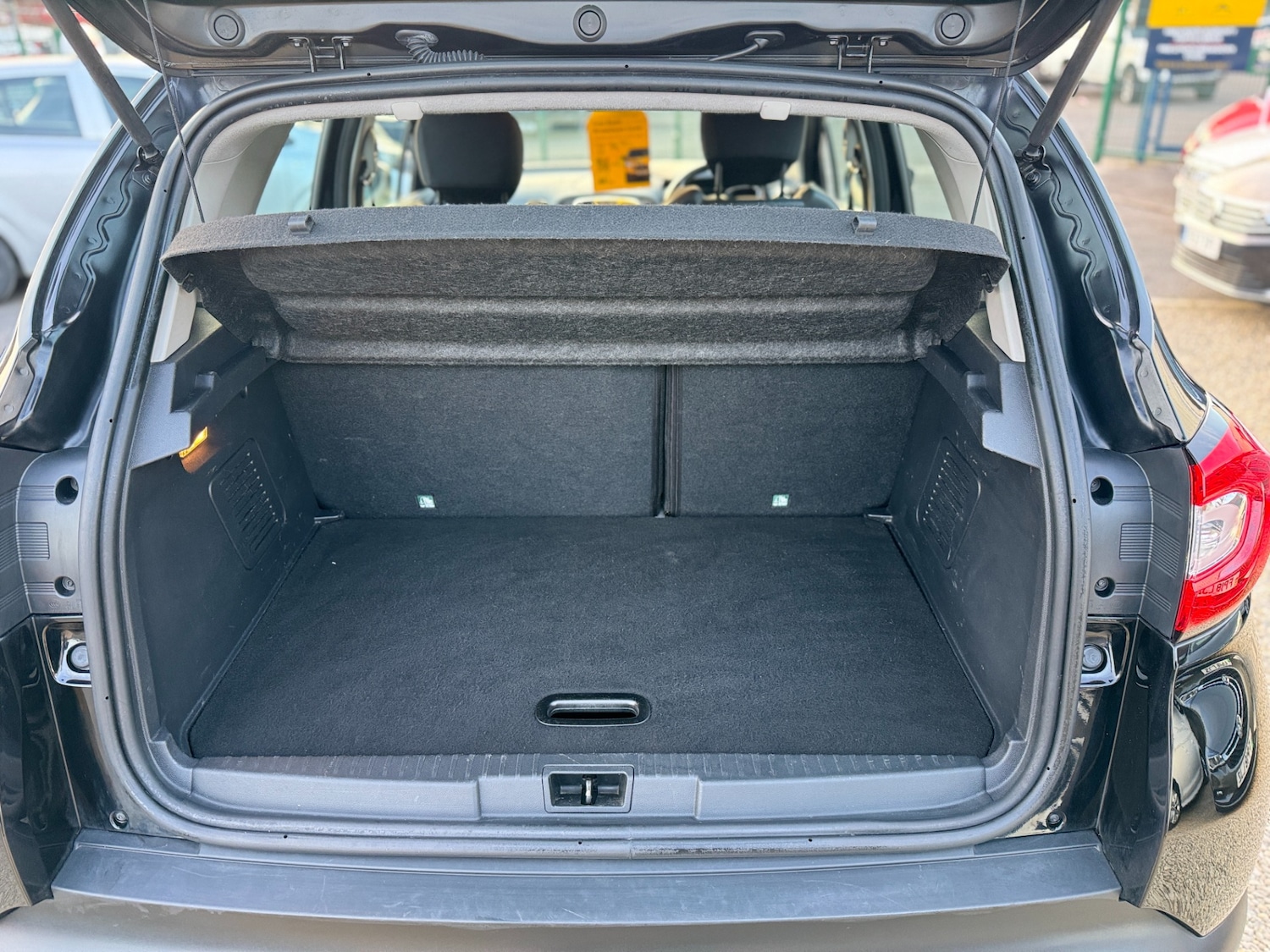 Used Renault Captur 2016 for sale - 76422412: Photo 18