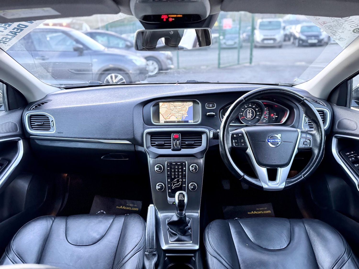 Used Volvo V40 2015 for sale - 77019456: Photo 10