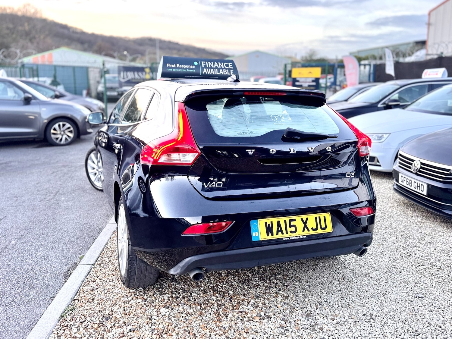 Used Volvo V40 2015 for sale - 77019456: Photo 8