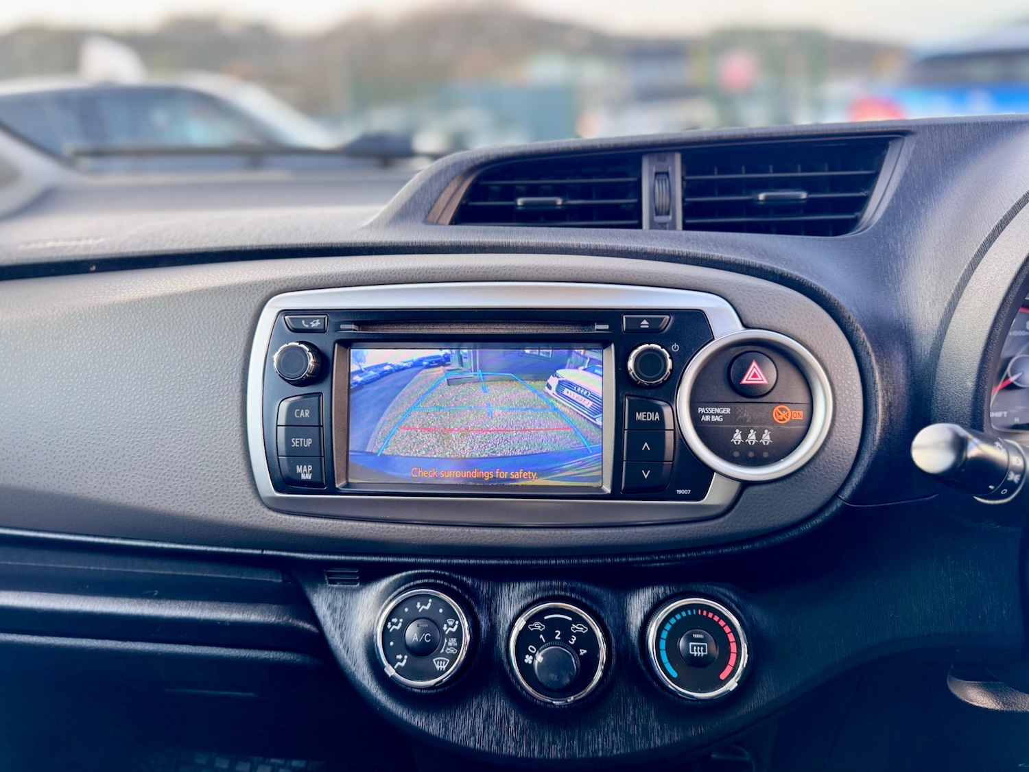 Used Toyota Yaris 2012 for sale - 77167852: Photo 33