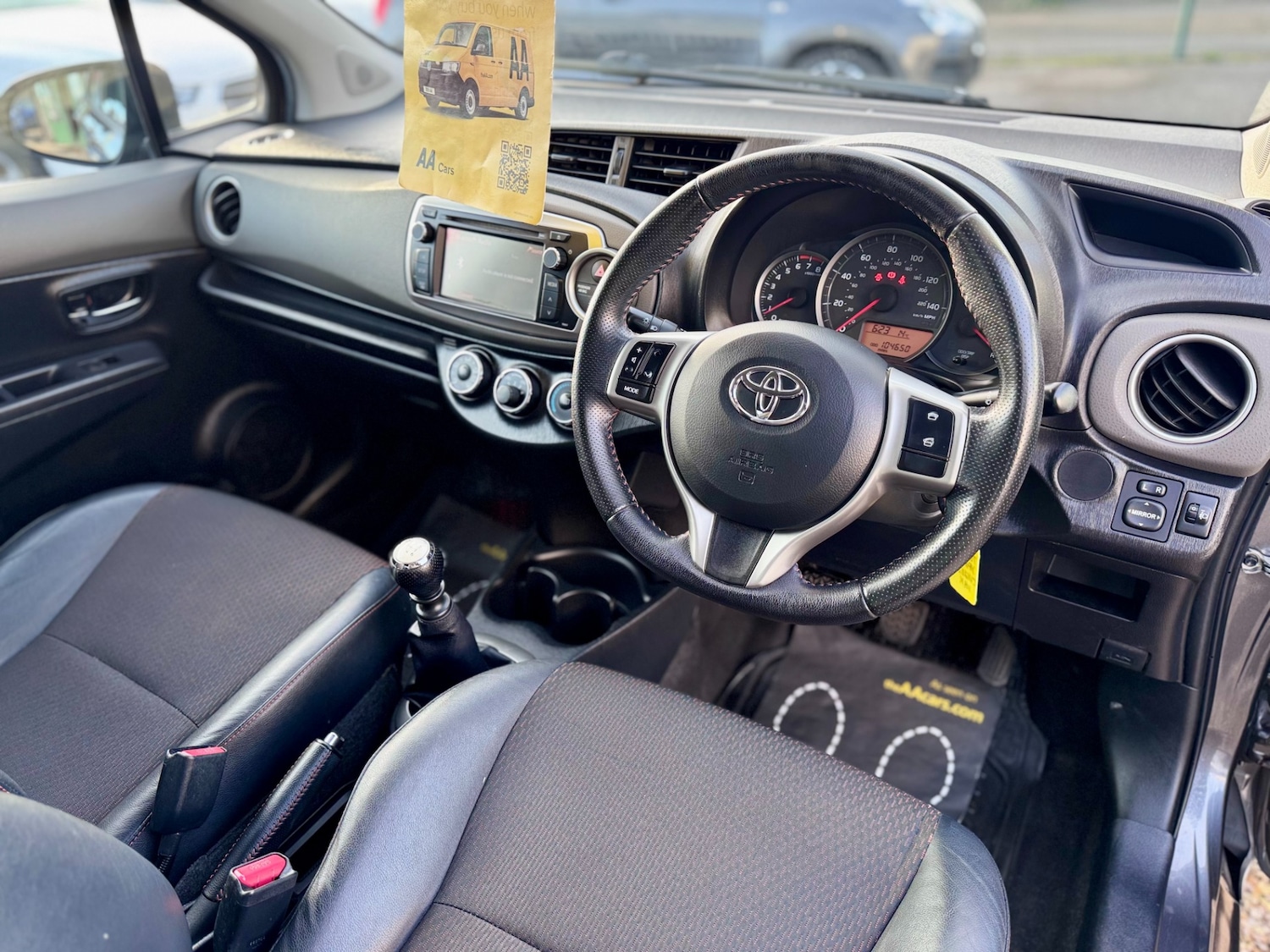 Used Toyota Yaris 2012 for sale - 77167852: Photo 37