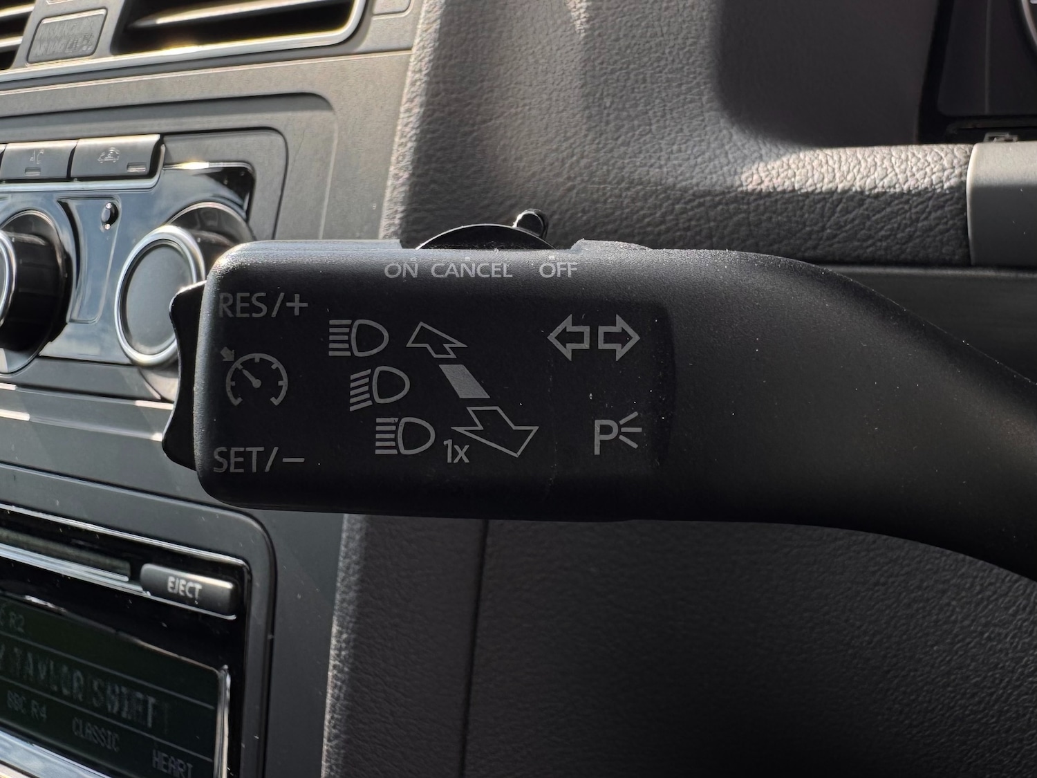 Used Volkswagen Touran 2011 for sale - 76507604: Photo 33