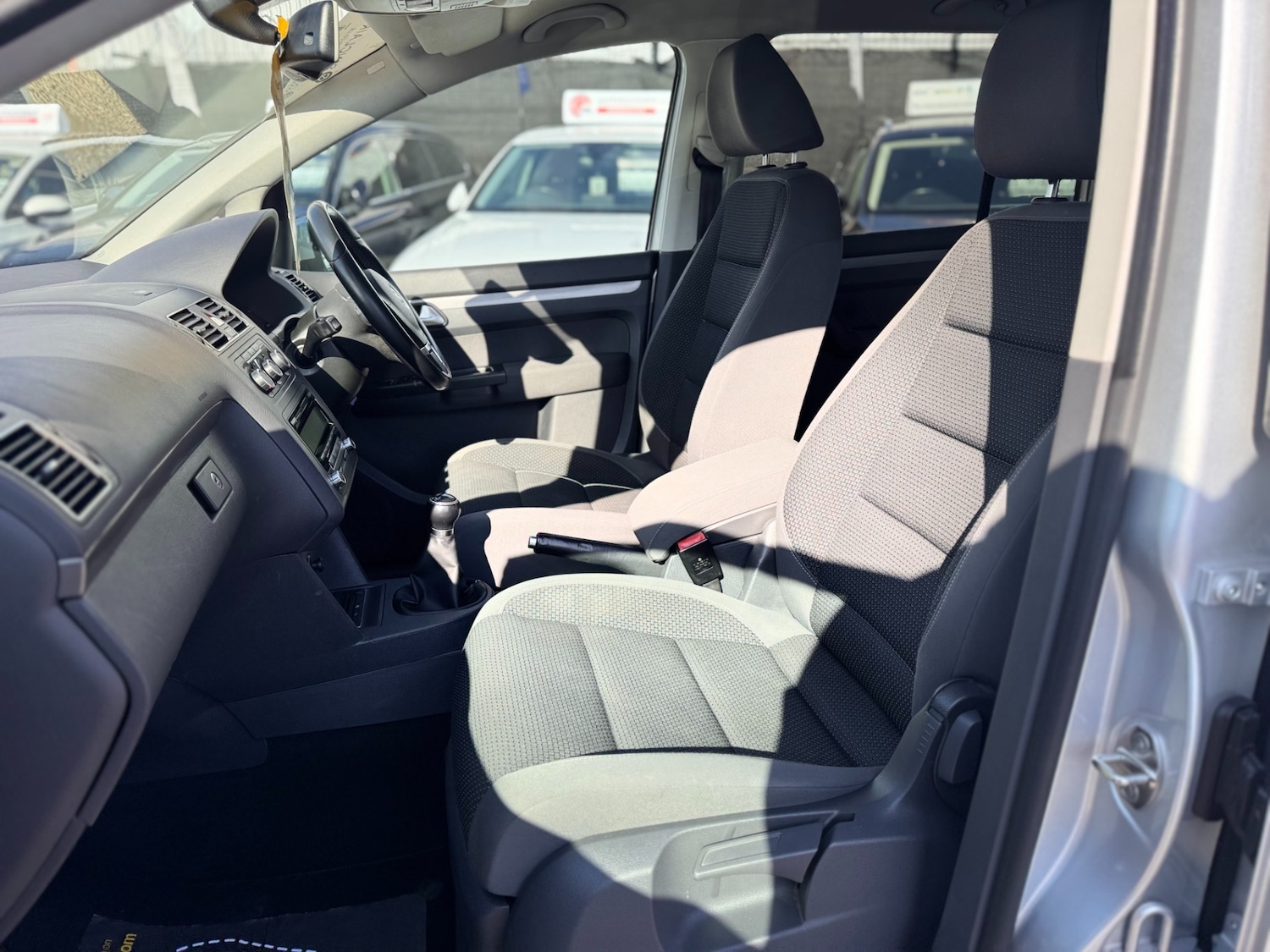 Used Volkswagen Touran 2011 for sale - 76507604: Photo 46