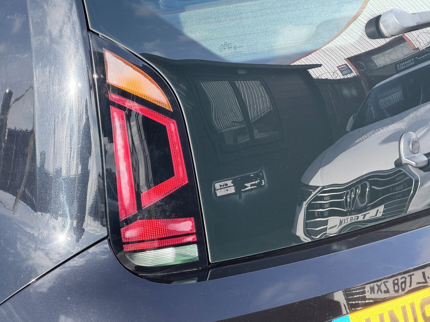 Used Volkswagen up! 2018 for sale - 78027251: Photo 26