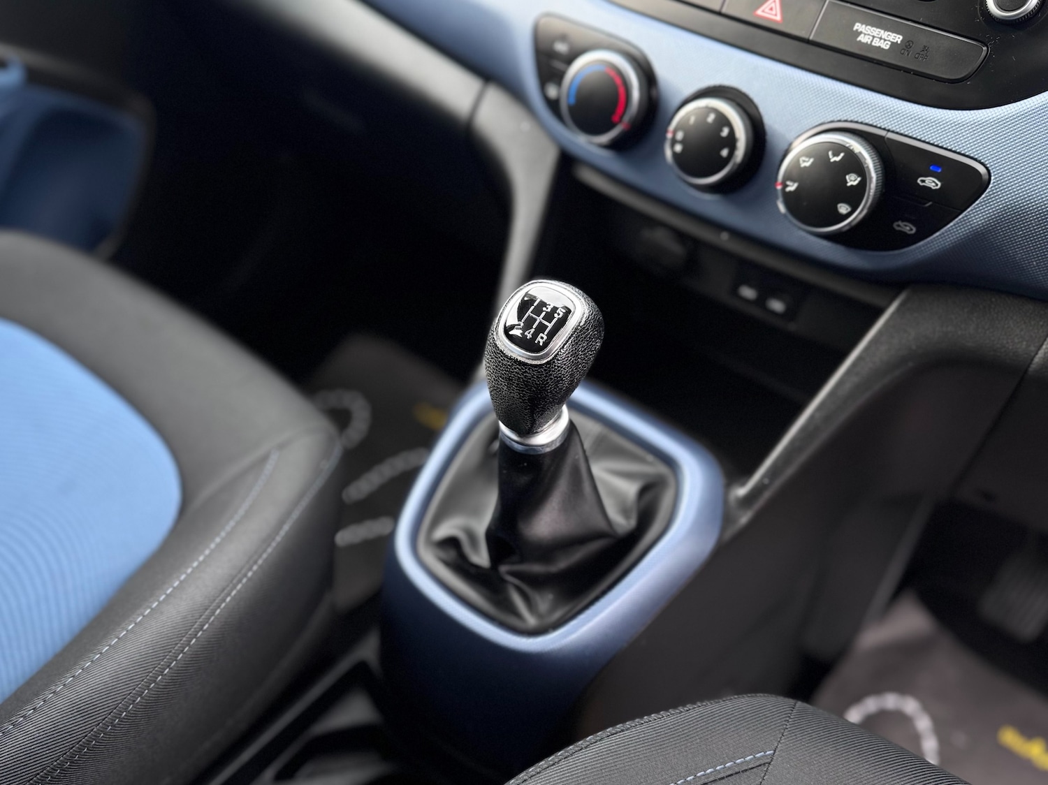 Used Hyundai i10 2015 for sale - 76854729: Photo 35