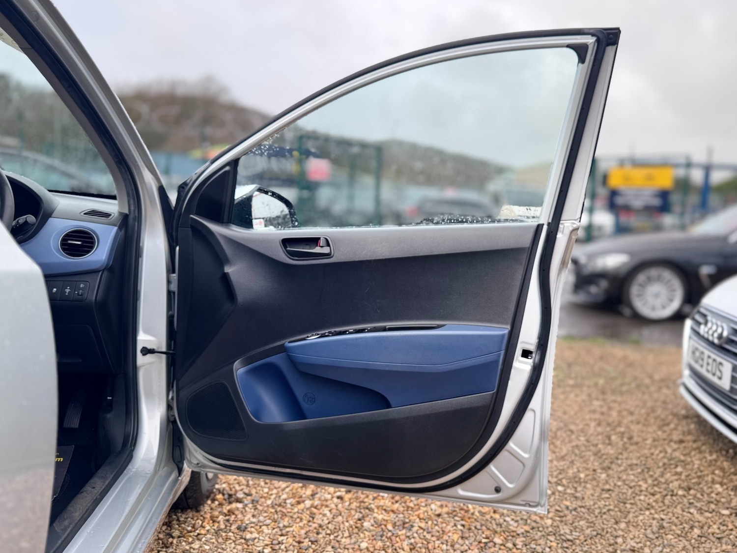 Used Hyundai i10 2015 for sale - 77104022: Photo 25