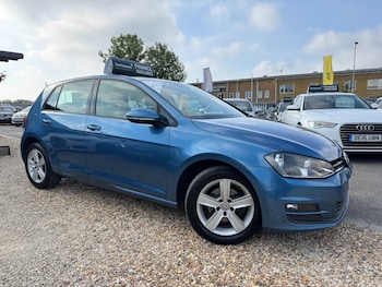Volkswagen - Golf
