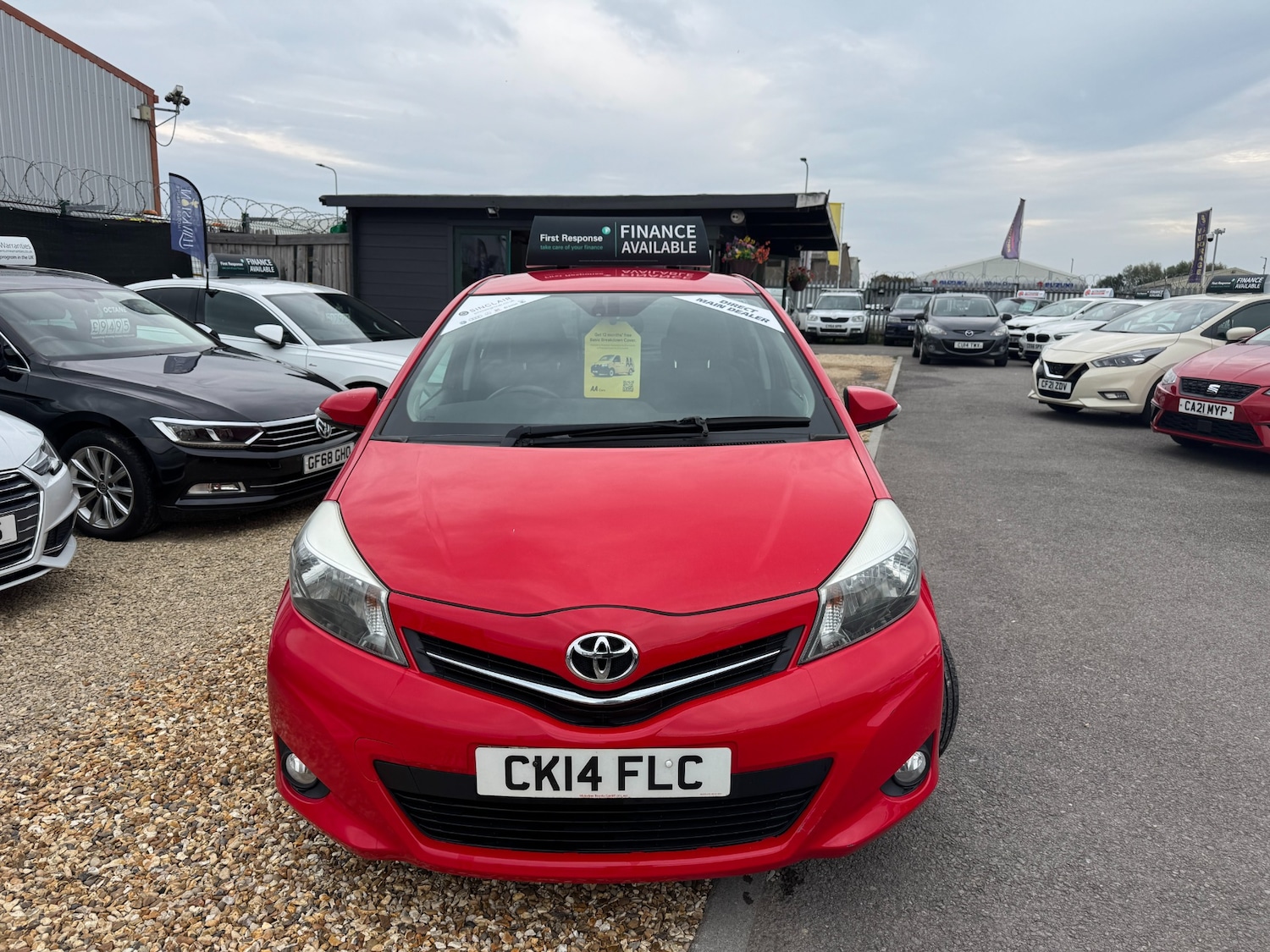 Used Toyota Yaris 2014 for sale - 76859157: Photo 2