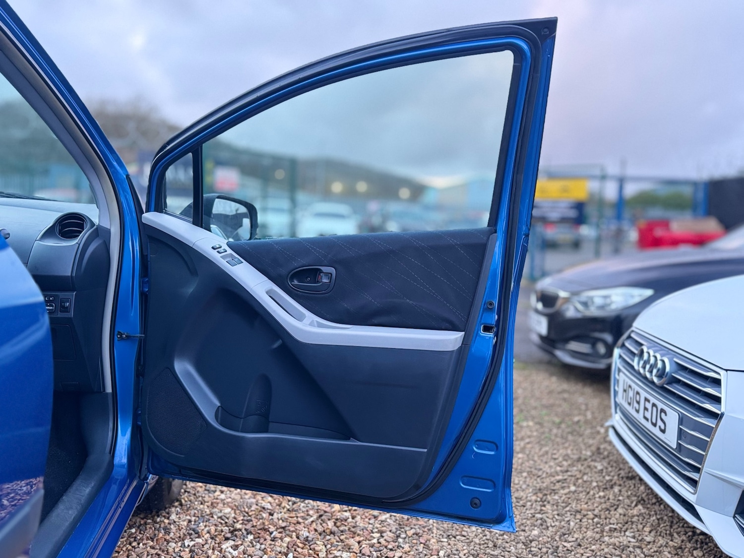 Used Toyota Yaris 2006 for sale - 77324404: Photo 25