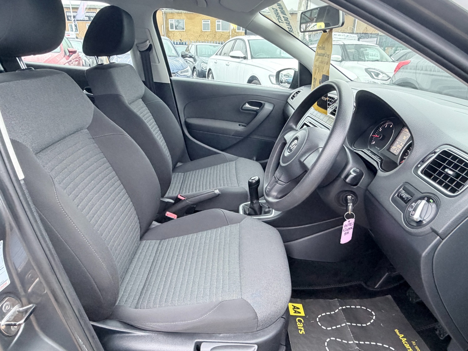 Used Volkswagen Polo 2011 for sale - 77051706: Photo 29