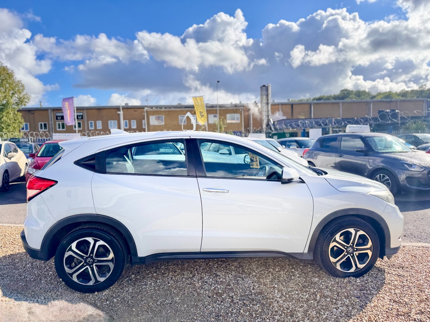 Used Honda HR-V 2017 for sale - 76933345: Photo 13