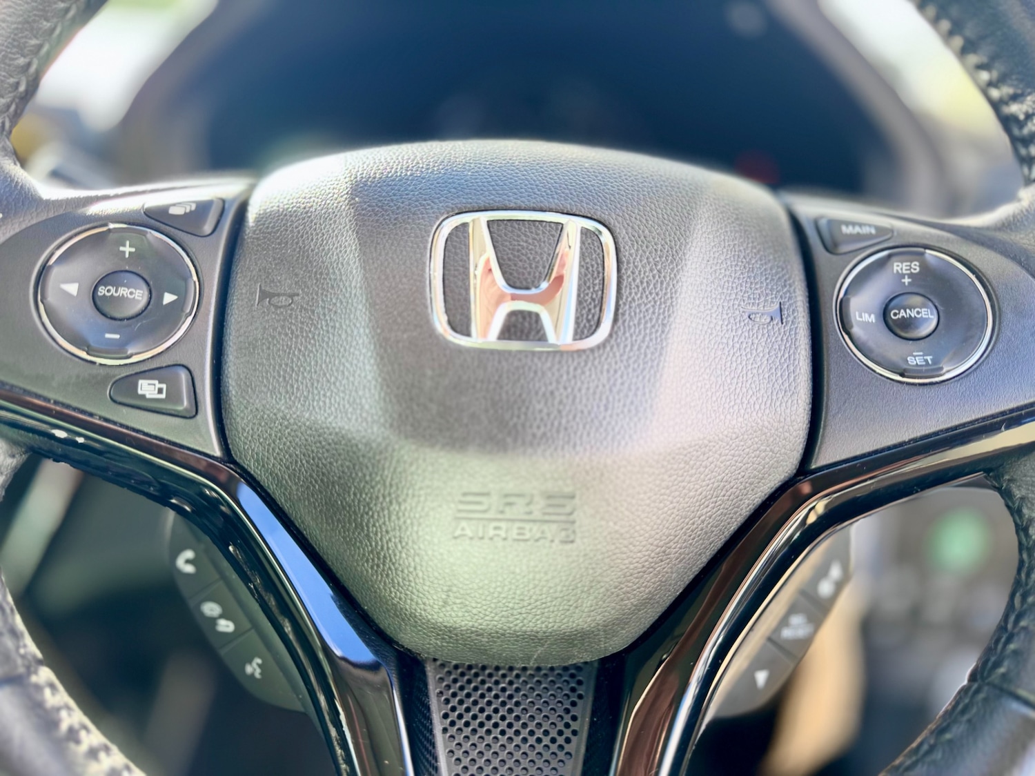 Used Honda HR-V 2017 for sale - 76933345: Photo 30