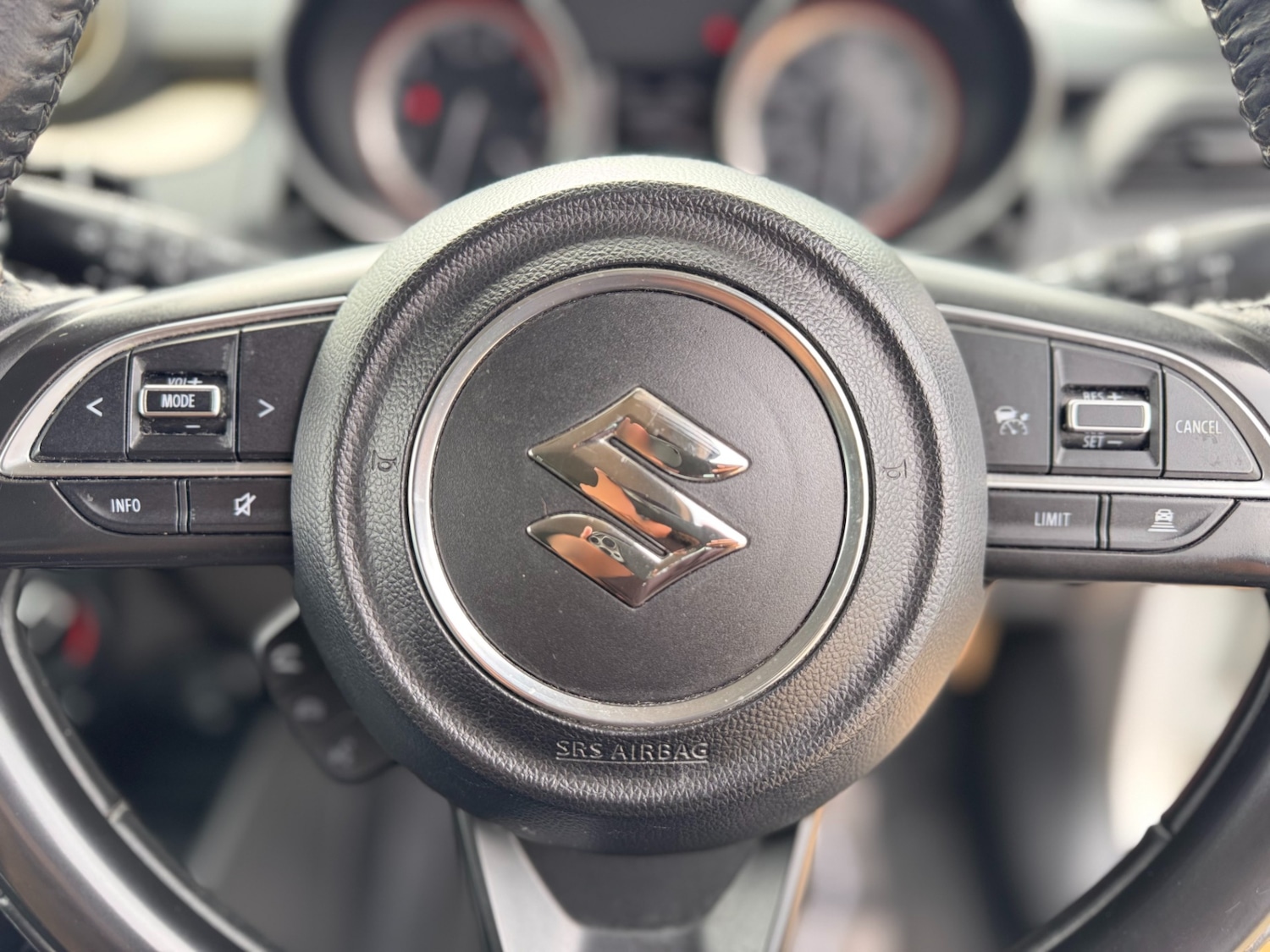Used Suzuki Swift 2021 for sale - 76106271: Photo 30